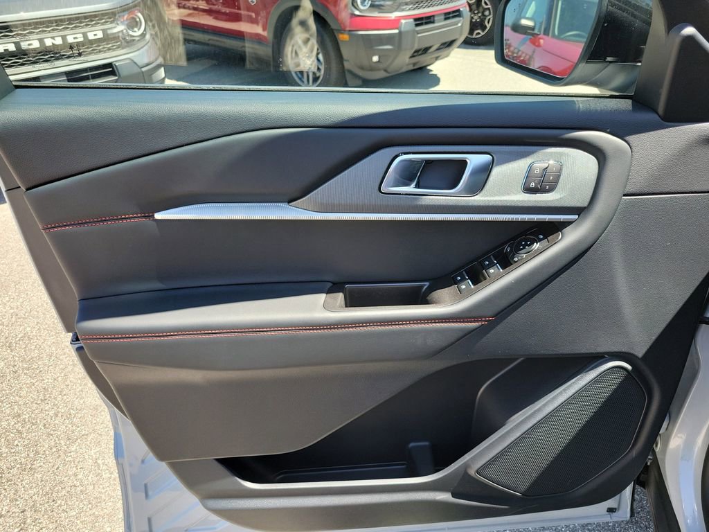 New 2026 Ford Explorer ST-Line image 14