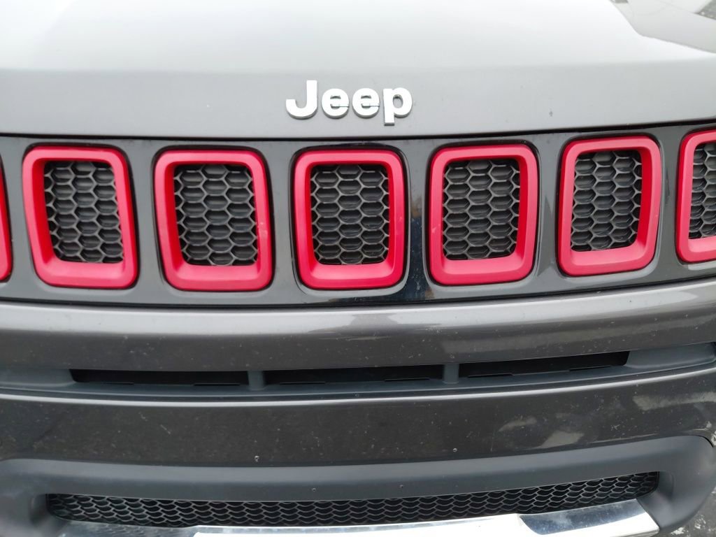 Used 2018 Jeep Compass Limited w/ Navigation Group image 13