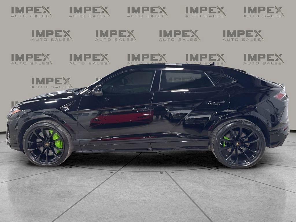 Used 2019 Lamborghini Urus AWD/4WD image 2