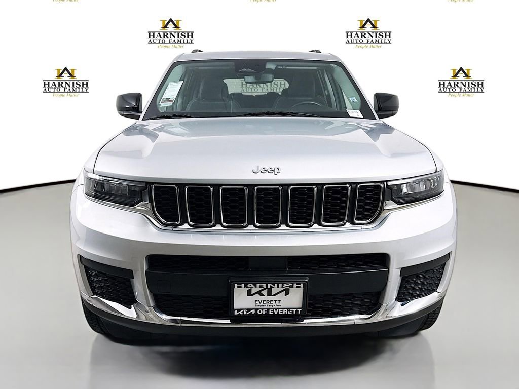 Used 2022 Jeep Grand Cherokee L Laredo w/ Luxury Tech Group I AWD/4WD image 2