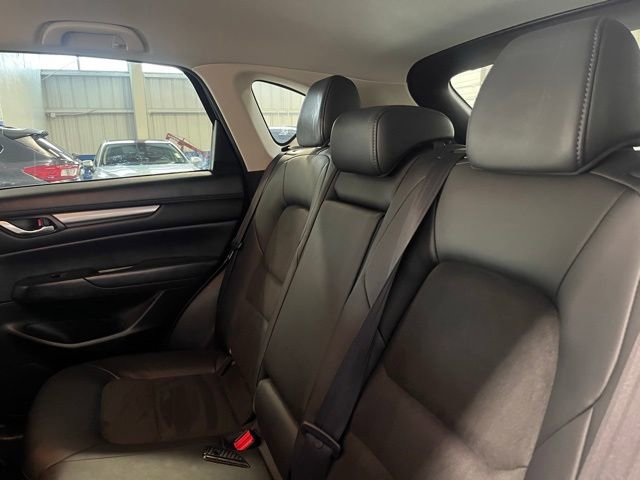 Used 2019 MAZDA CX-5 Touring image 17