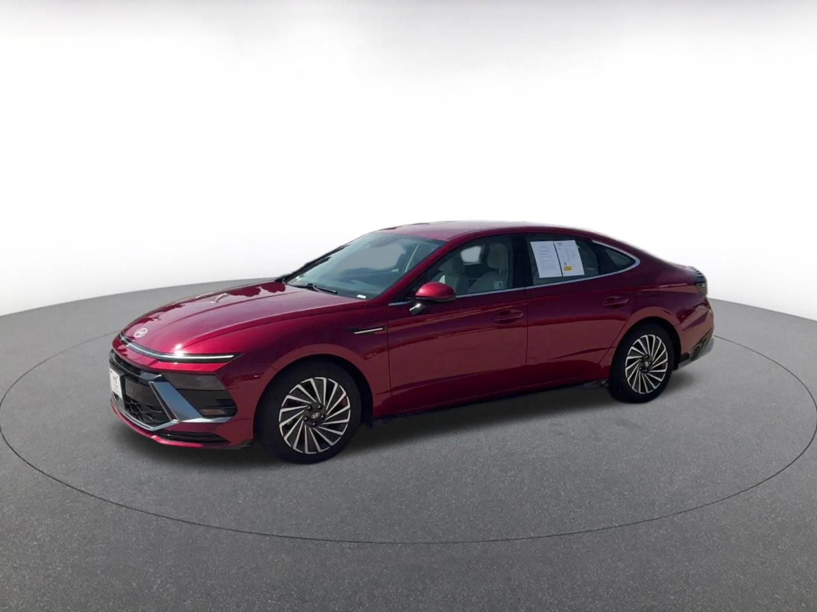 Used 2025 Hyundai Sonata SEL FWD image 8