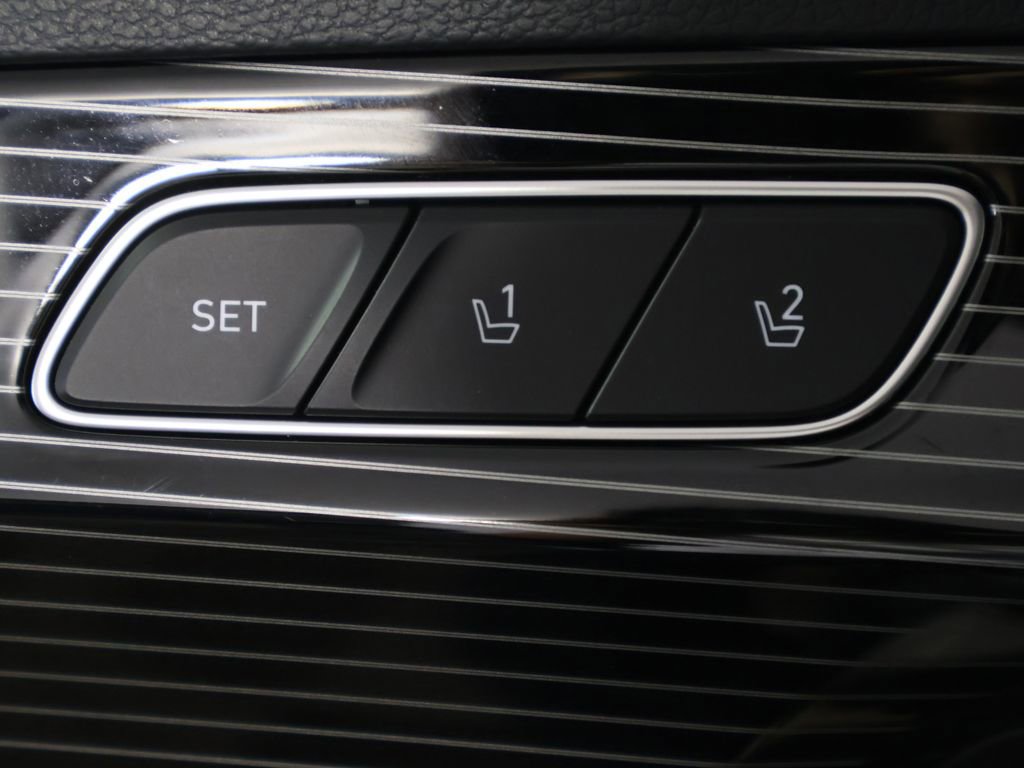 Used 2024 Hyundai Palisade Calligraphy image 46