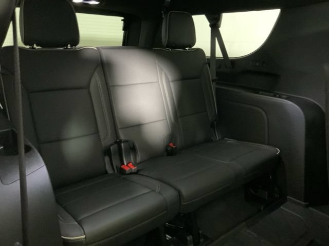 New 2026 Chevrolet Suburban Premier AWD/4WD image 37