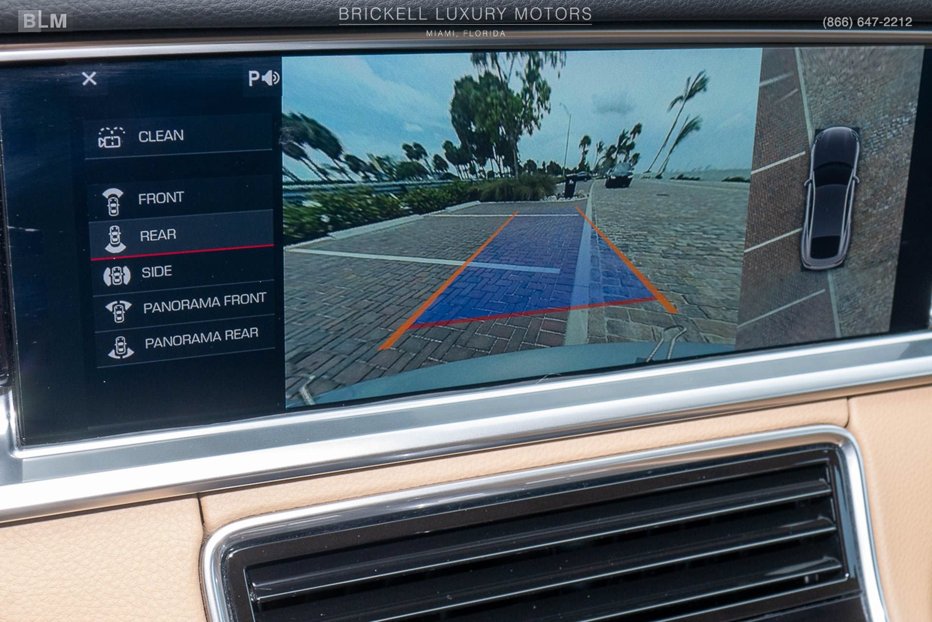 Used 2019 Porsche Panamera RWD image 36