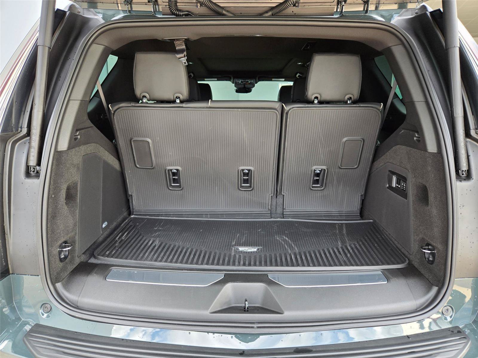 New 2026 Cadillac Escalade Sport w/ Touring Package AWD/4WD image 33