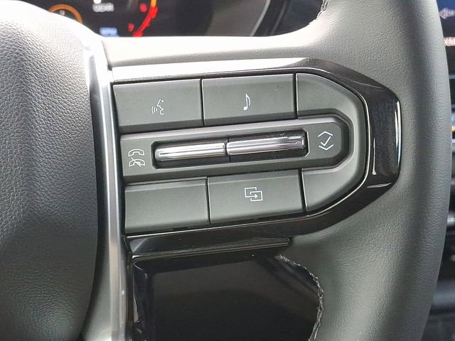 Used 2026 Chevrolet Colorado LT RWD image 18