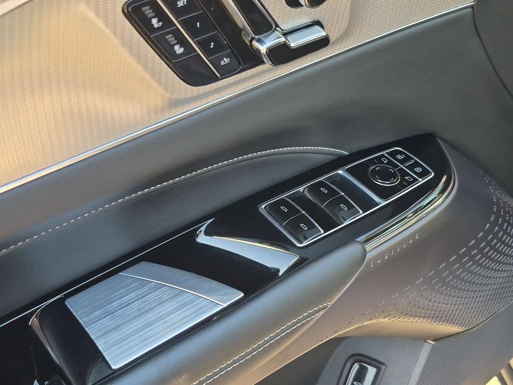Certified 2024 Cadillac Lyriq Tech AWD/4WD image 16