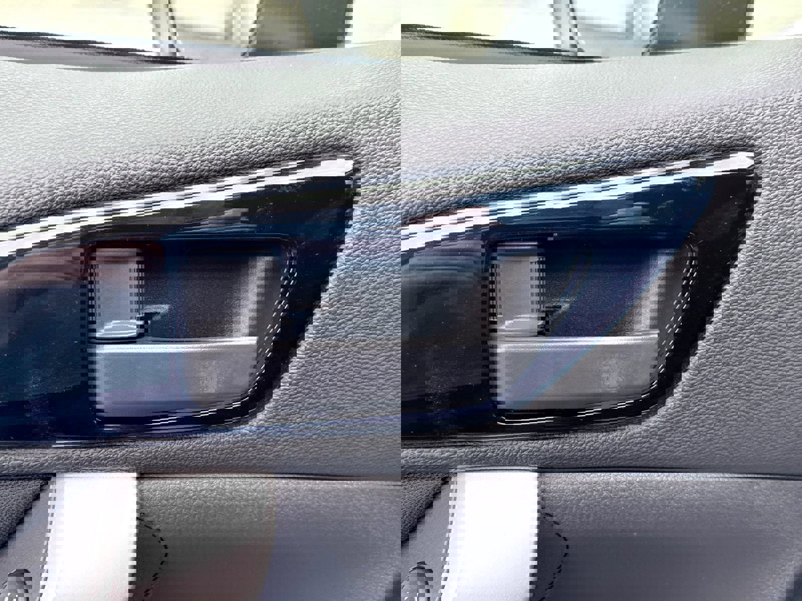 New 2026 Mitsubishi Eclipse Cross AWD image 18