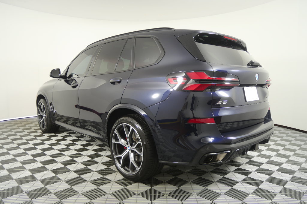 Certified 2025 BMW X5 xDrive40i w/ M Sport Package AWD/4WD image 6