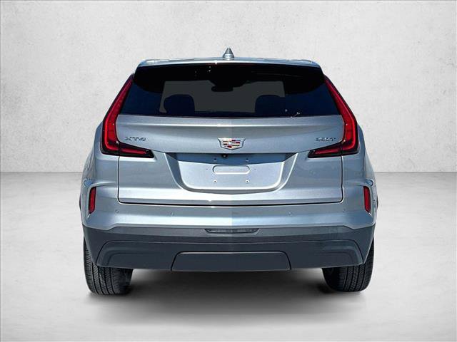 Used 2024 Cadillac XT4 Luxury w/ Cold Weather Package image 4