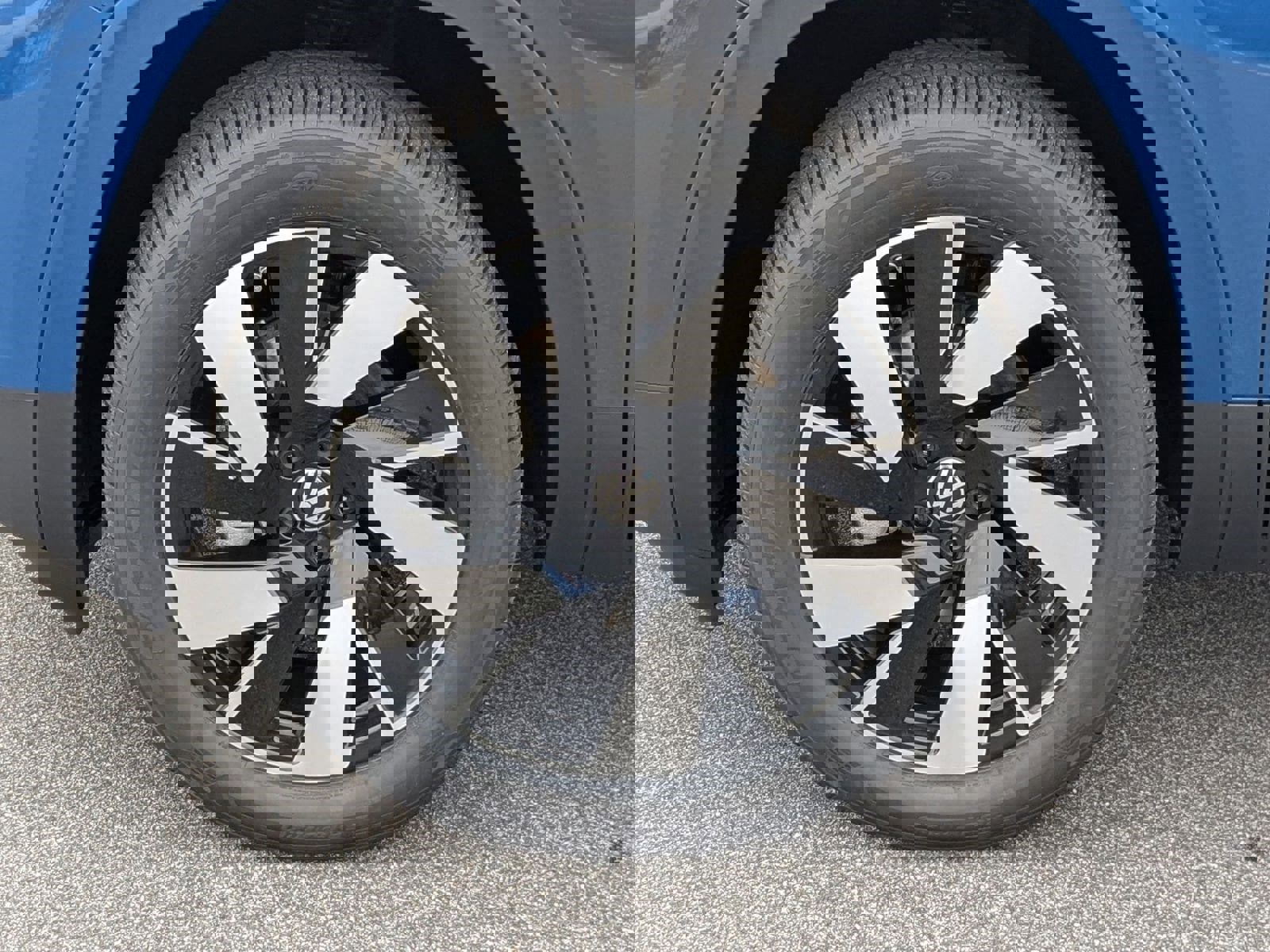 New 2025 Volkswagen Atlas Cross Sport SE image 10