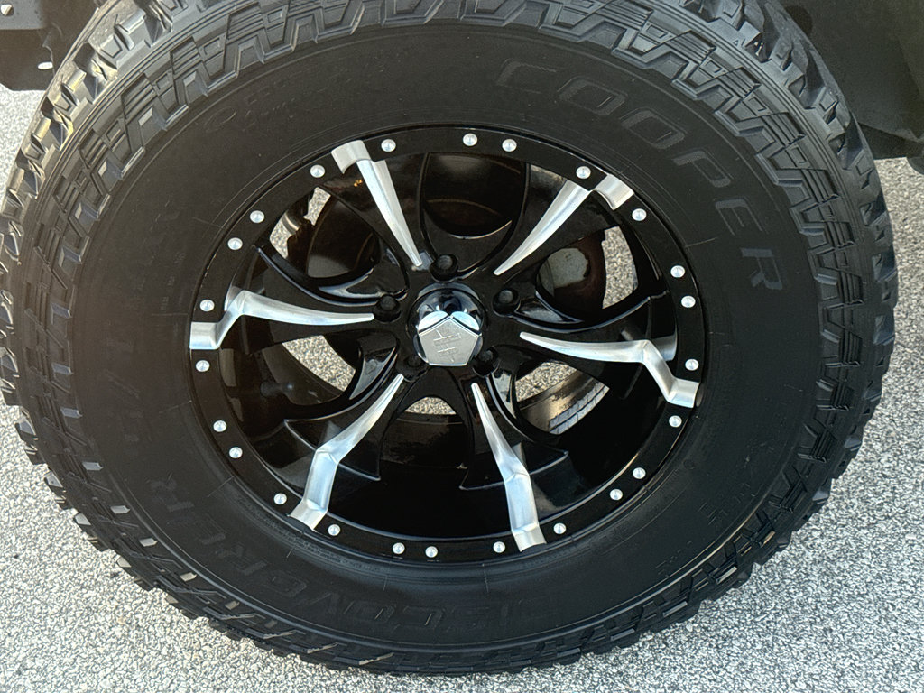 Used 2008 Jeep Wrangler Rubicon w/ Dual Top Group AWD/4WD image 8