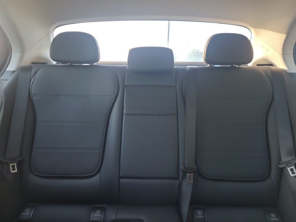 Certified 2026 Mercedes-Benz C 300 Sedan image 33