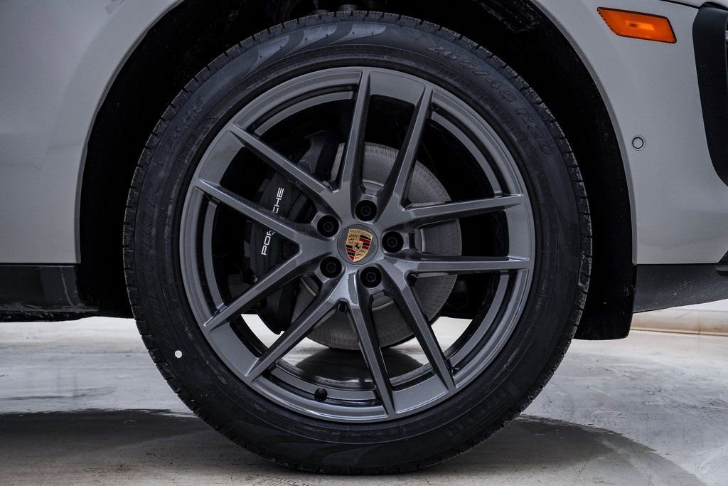 New 2026 Porsche Macan Turbo image 13