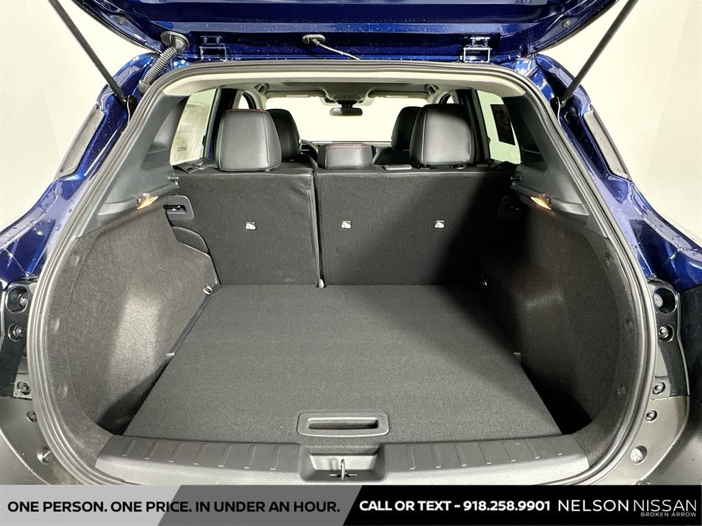 New 2026 Nissan Kicks SR w/ SR Premium Package FWD image 26