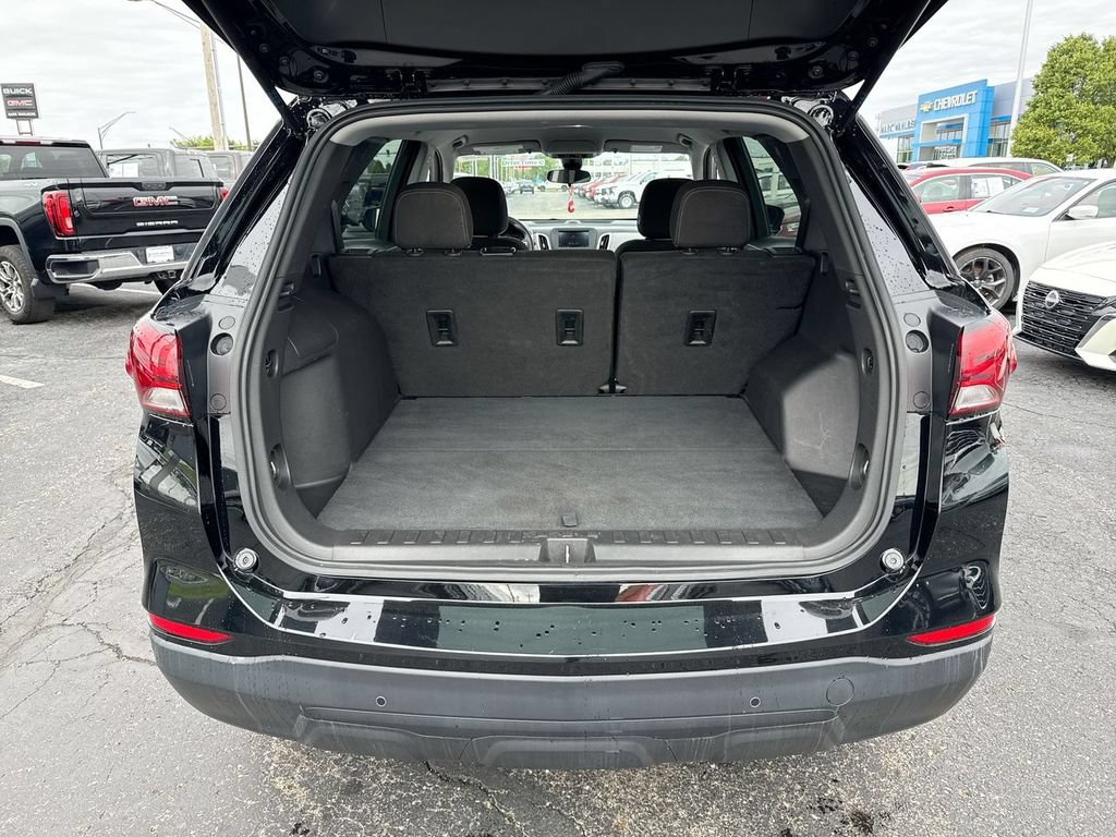 Used 2024 Chevrolet Equinox LS w/ Midnight Edition FWD image 24