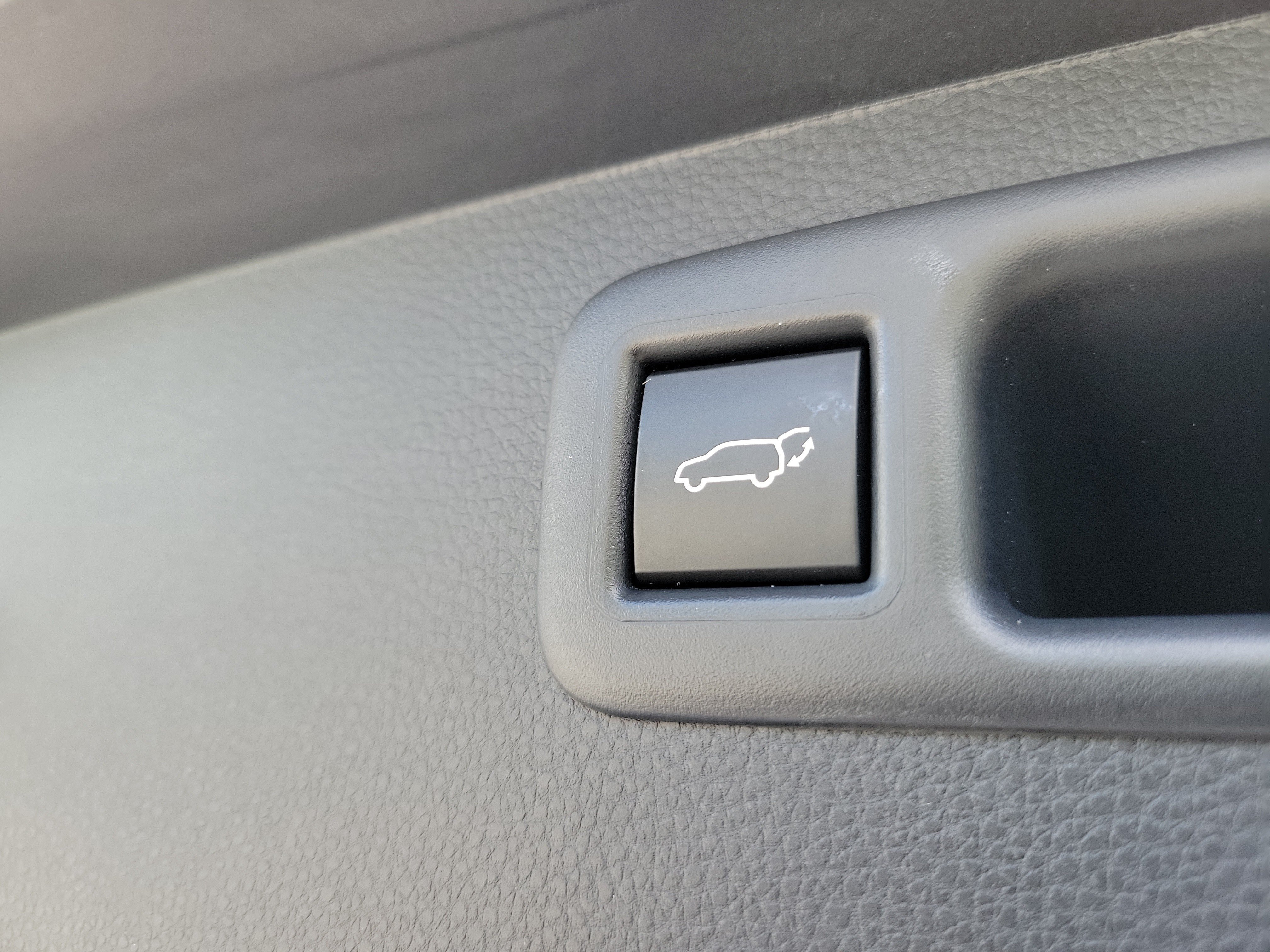 Certified 2025 Toyota Highlander XLE AWD/4WD image 12
