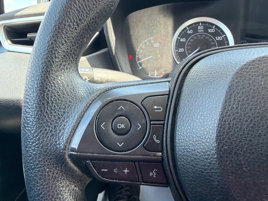 Used 2020 Toyota Corolla LE FWD image 20