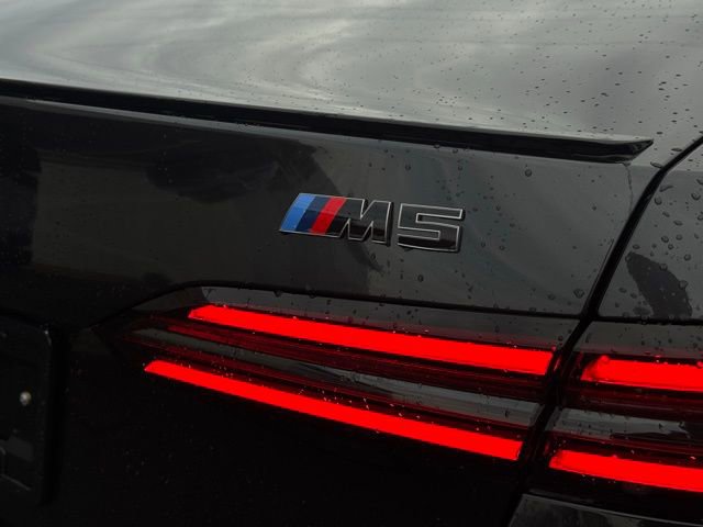 New 2026 BMW M5 image 7