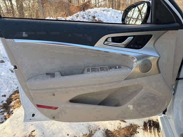 Used 2026 Genesis G70 2.5T Prestige image 16