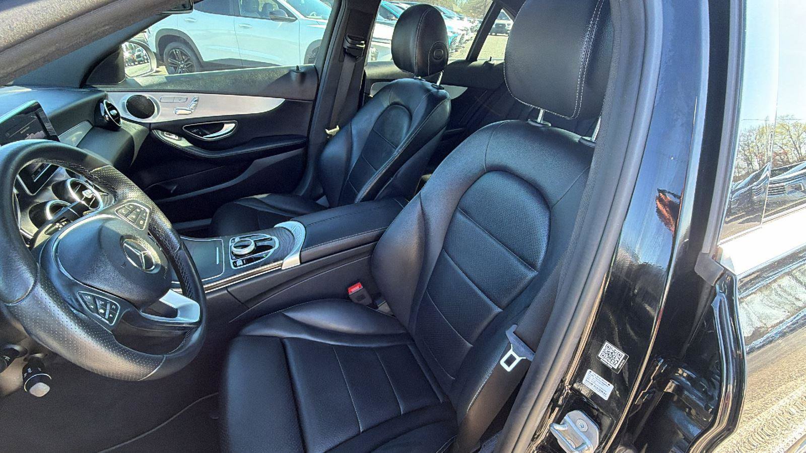 Used 2018 Mercedes-Benz C 300 Sedan image 14