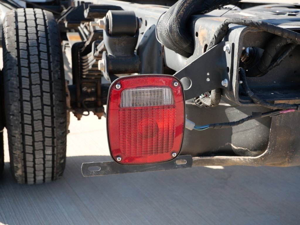 Used 2023 RAM 3500 Tradesman w/ Chrome Appearance Group image 9