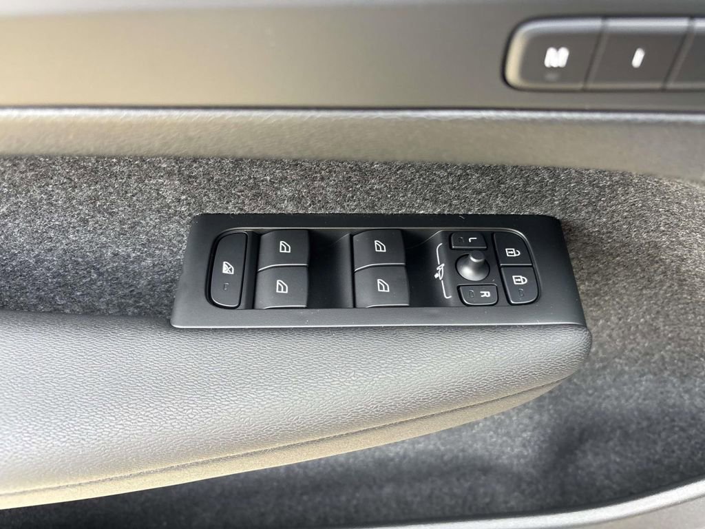 New 2026 Volvo XC40 B5 Plus w/ Protection Package Premier image 13