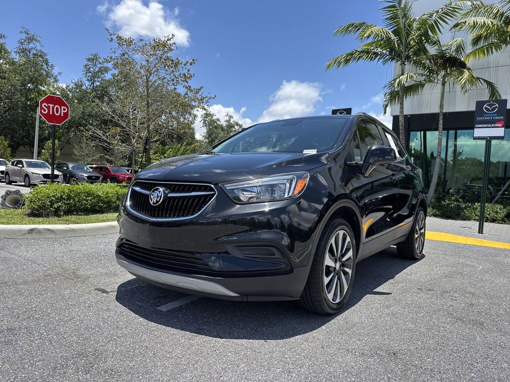 Used 2021 Buick Encore Preferred w/ Safety Package FWD image 31