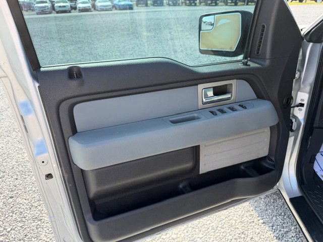 Used 2011 Ford F150 XLT w/ XLT Chrome Pkg AWD/4WD image 16
