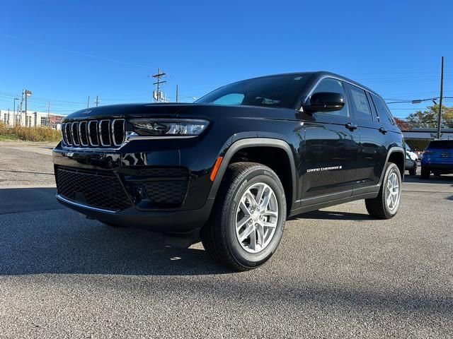 New 2025 Jeep Grand Cherokee 4WD image 7