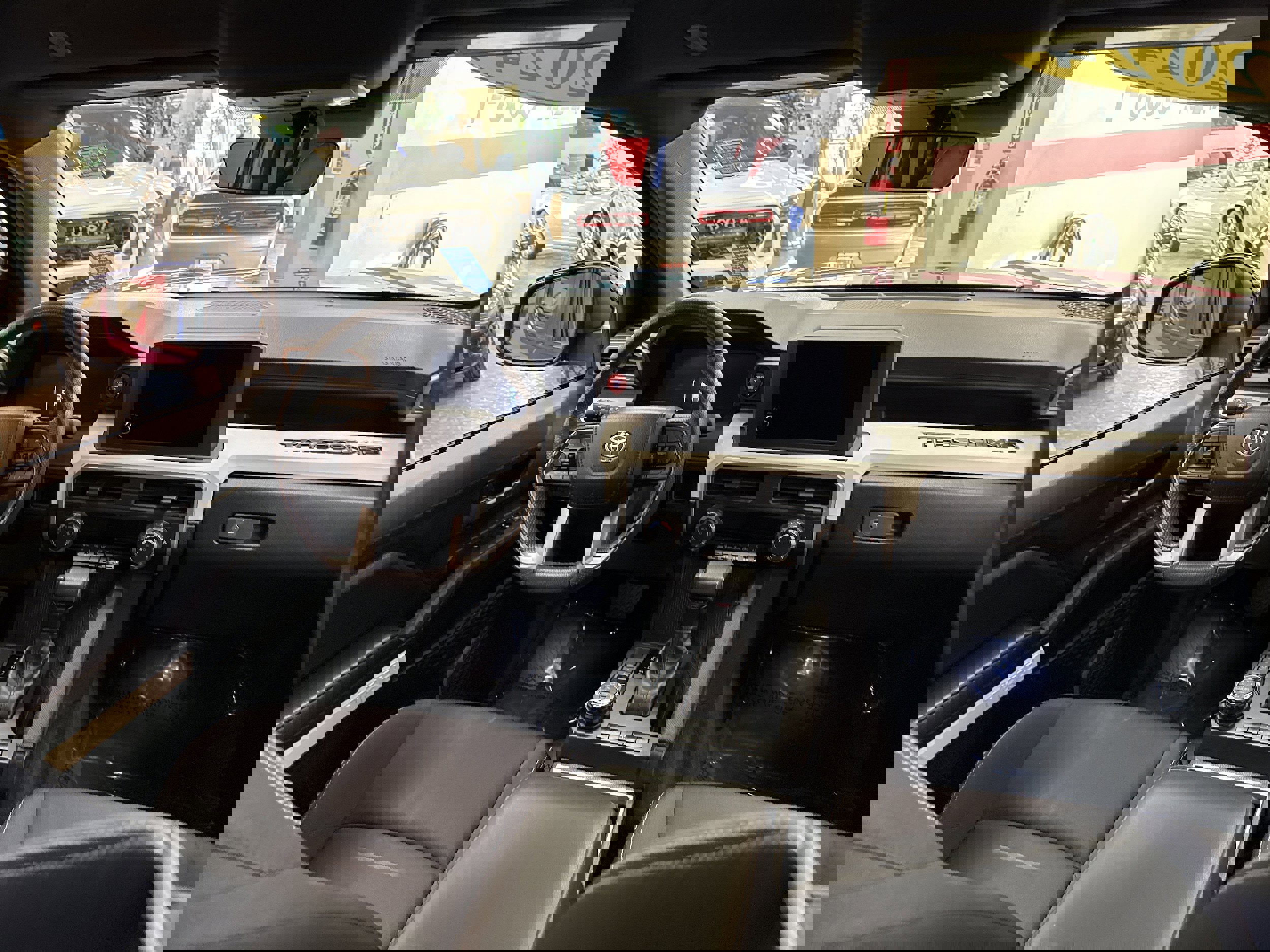 Used 2024 Toyota Tacoma TRD Off-Road image 20