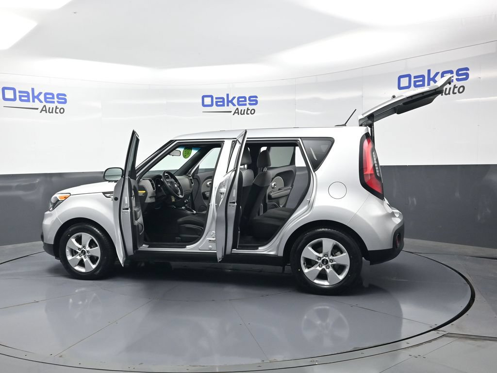 Used 2017 Kia Soul FWD image 50
