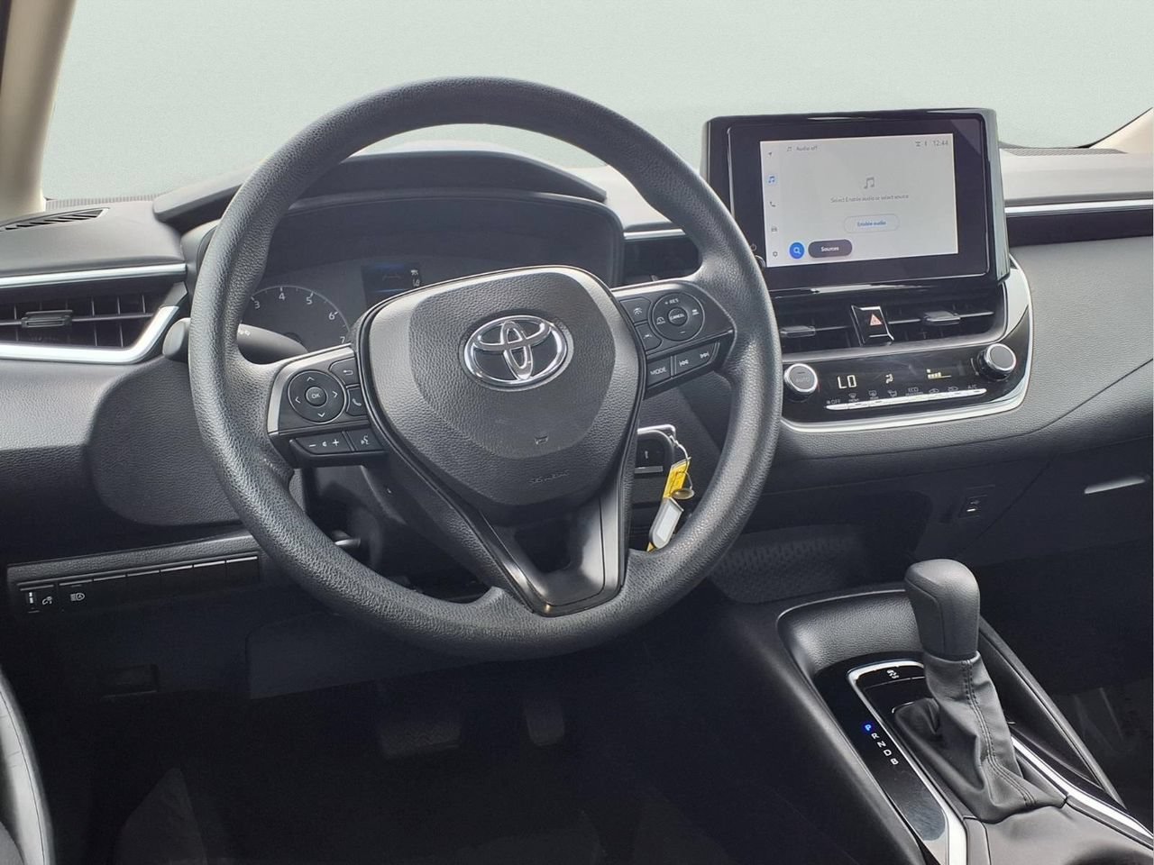 Used 2024 Toyota Corolla LE FWD image 11