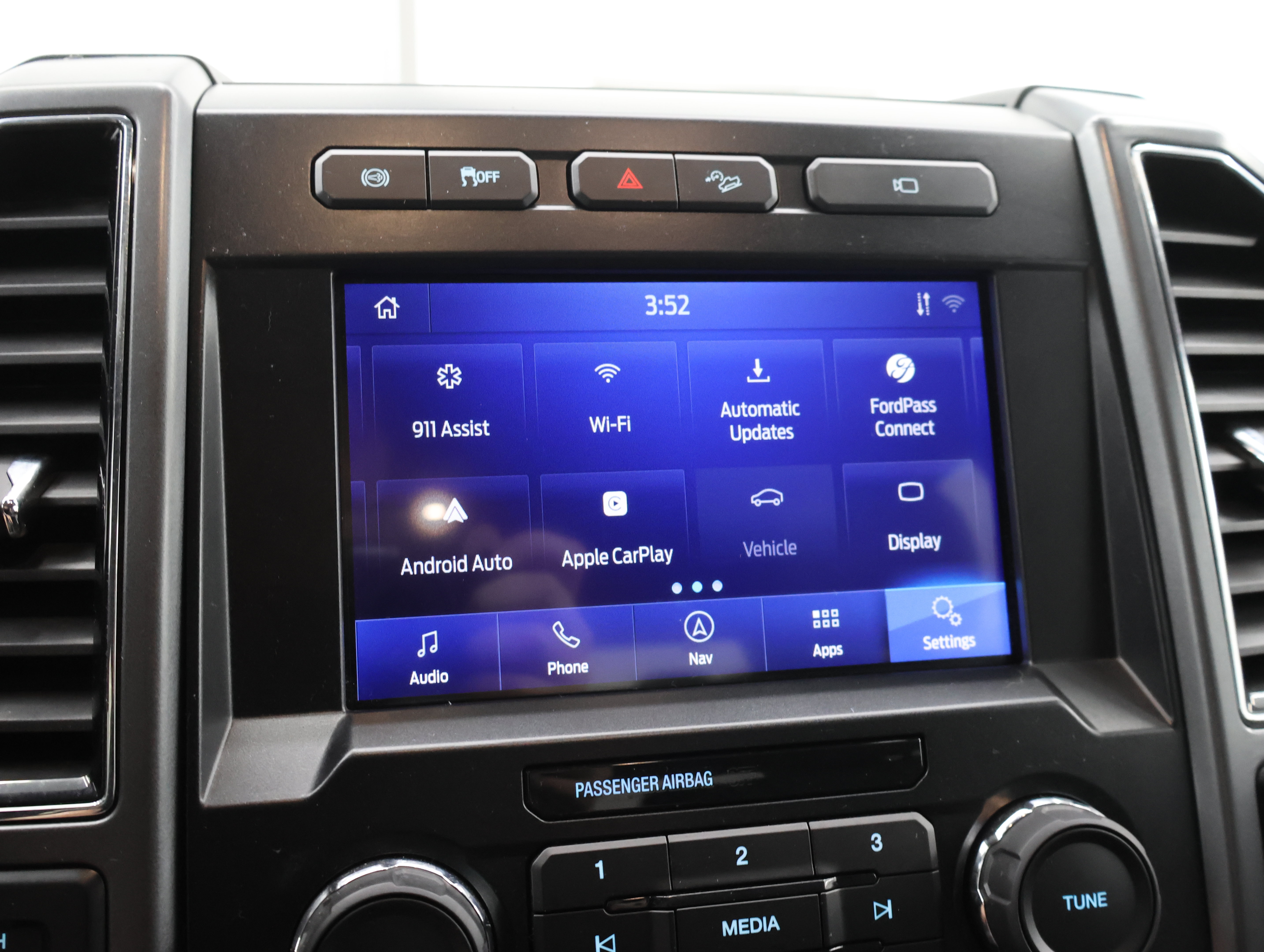 Used 2022 Ford F250 XLT w/ Black Appearance Package AWD/4WD image 56
