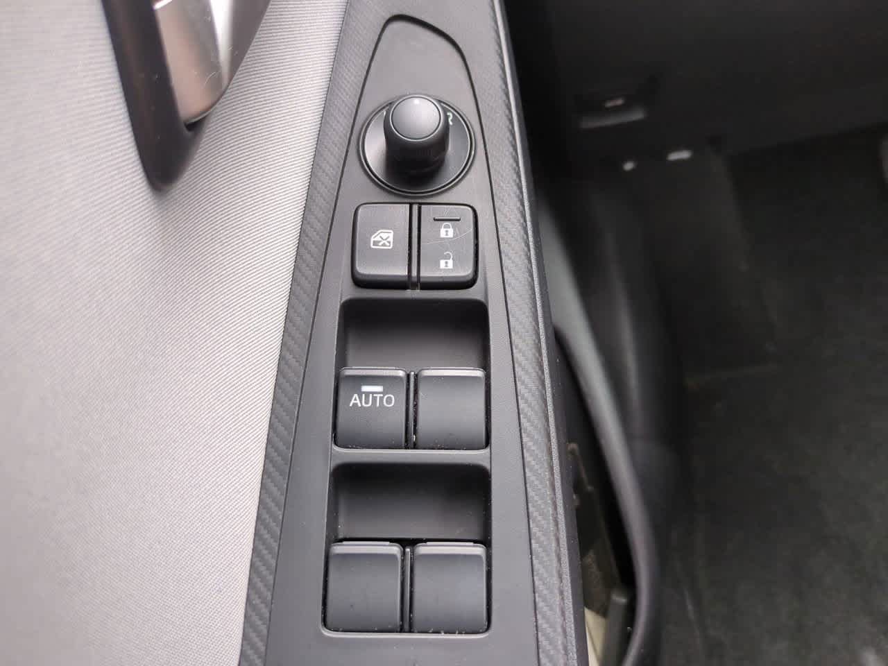 Certified 2019 Toyota Yaris L FWD image 21