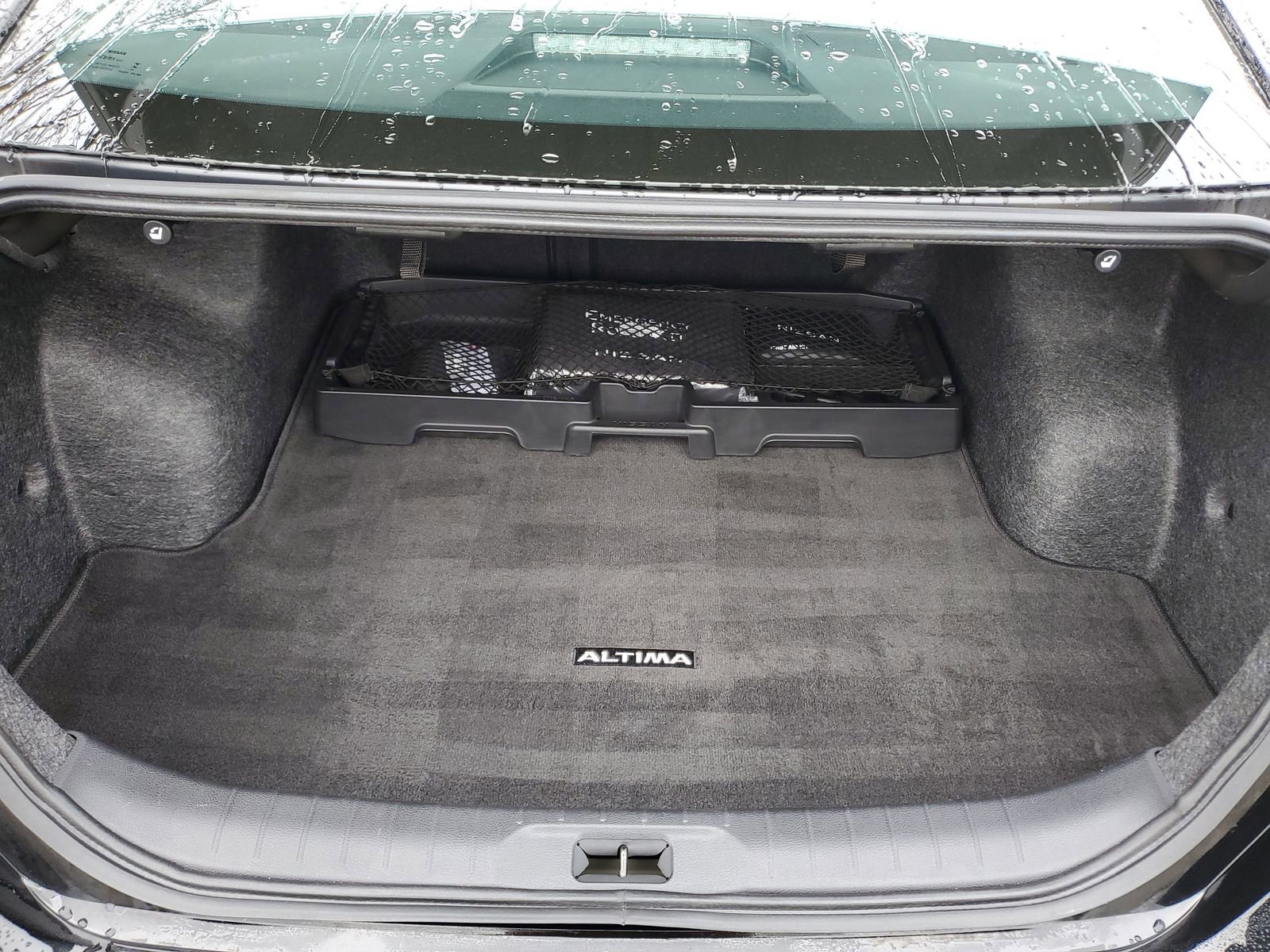 Used 2025 Nissan Altima 2.5 SR w/ SR Premium Package image 9