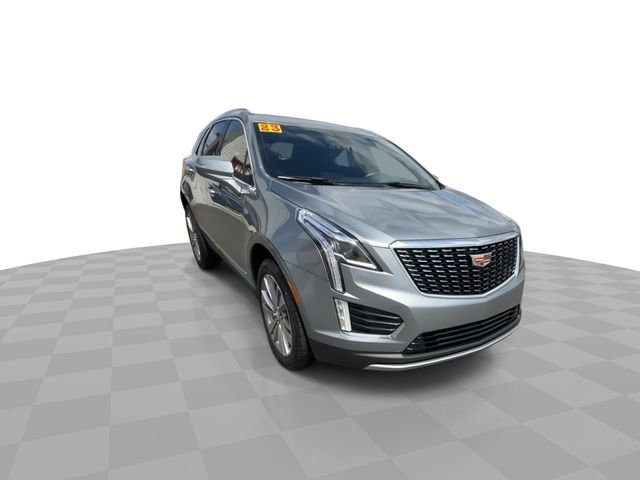 Used 2023 Cadillac XT5 Premium Luxury AWD/4WD image 2