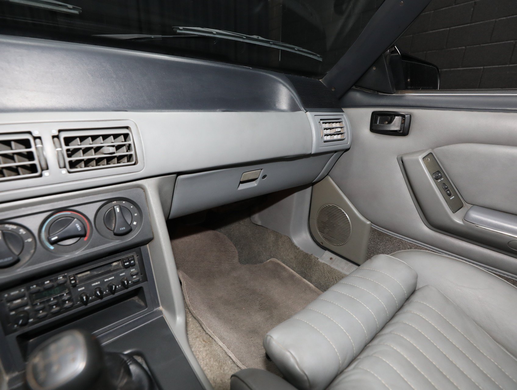 Used 1987 Ford Mustang GT RWD image 64