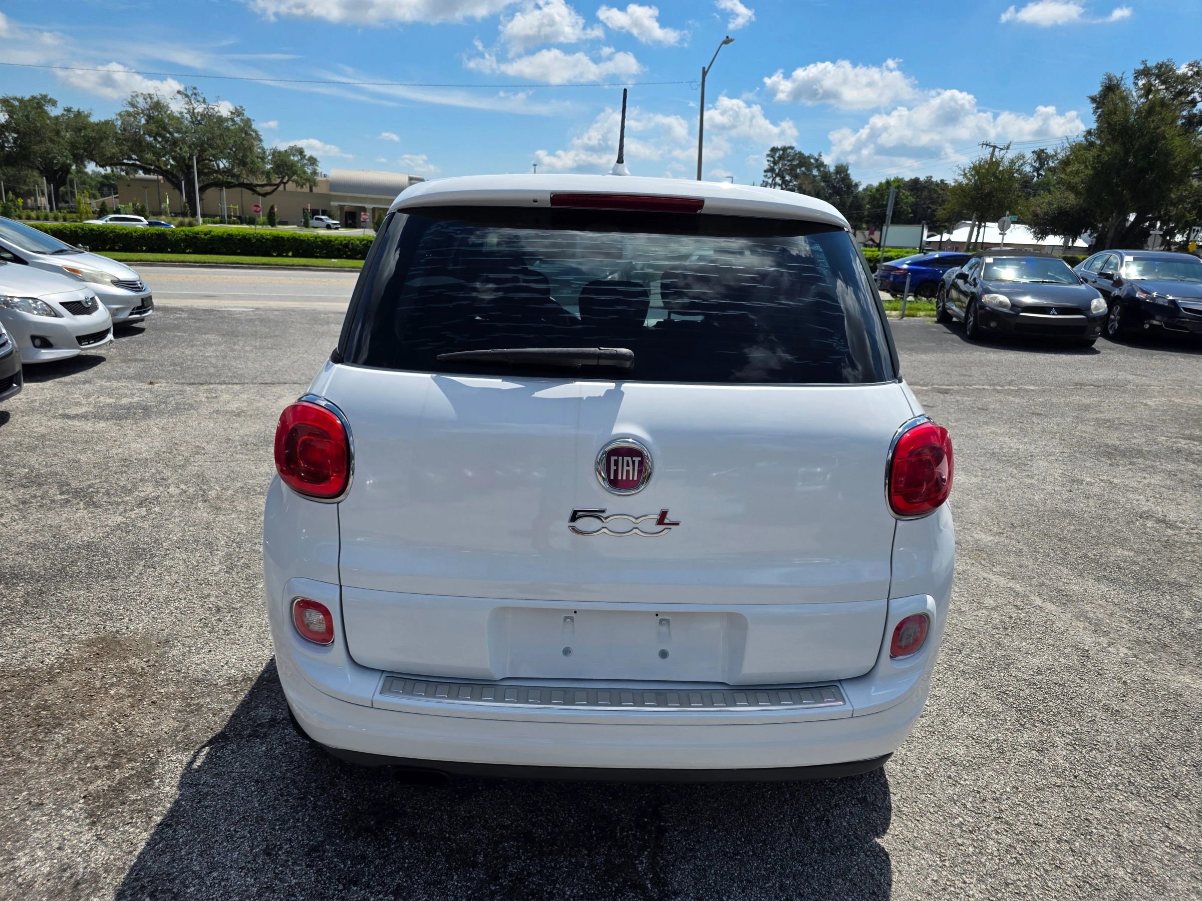 Used 2015 FIAT 500L Pop image 6