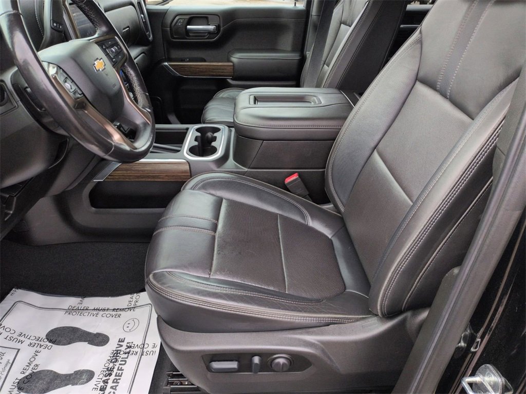 Used 2022 Chevrolet Silverado 1500 High Country w/ Technology Package image 12