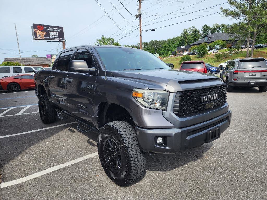 Used 2018 Toyota Tundra SR5 w/ TRD Off Road Package AWD/4WD image 7