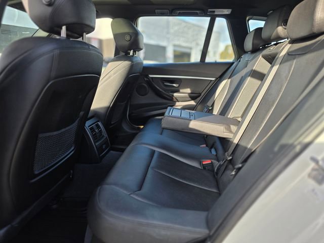 Used 2017 BMW 330i xDrive Wagon image 17