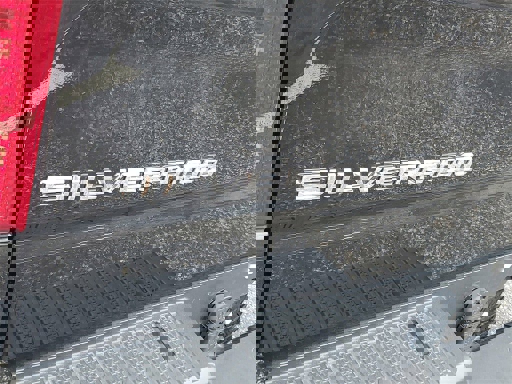 Used 2025 Chevrolet Silverado 1500 Custom image 26