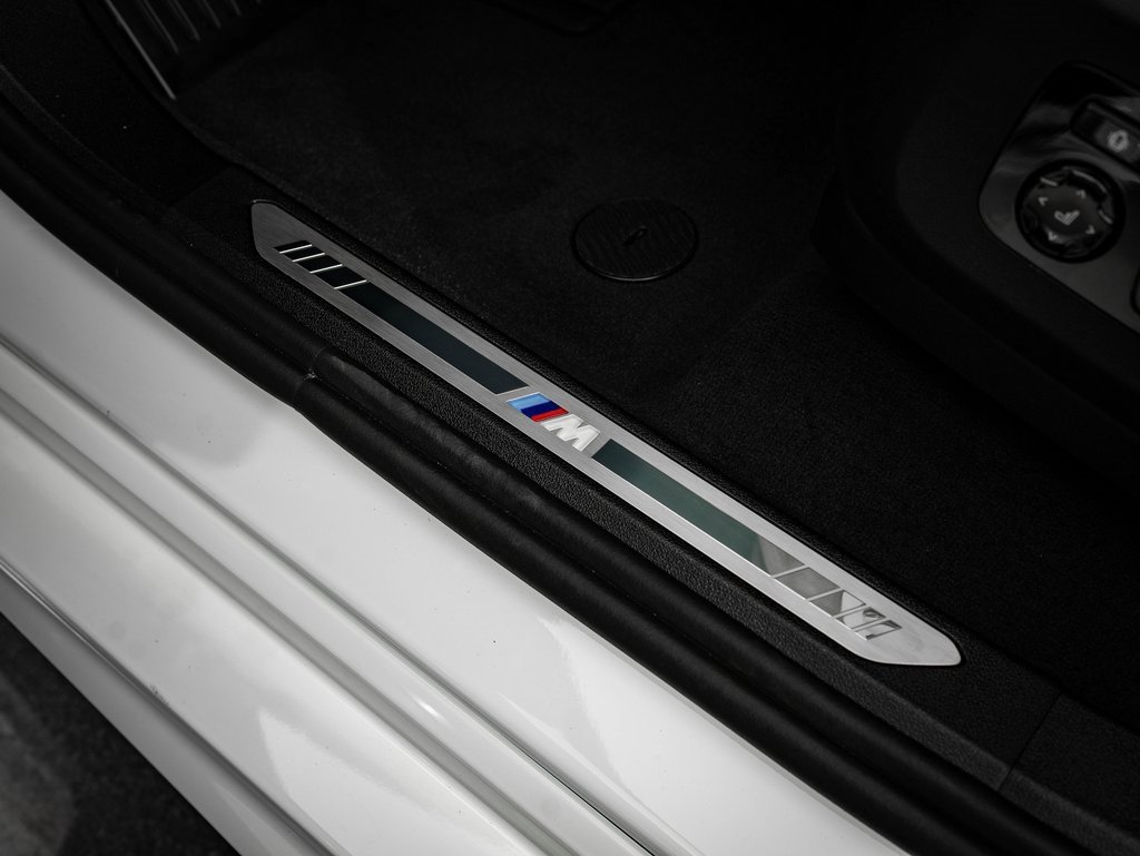 New 2026 BMW X6 xDrive40i w/ Climate Comfort Package image 48