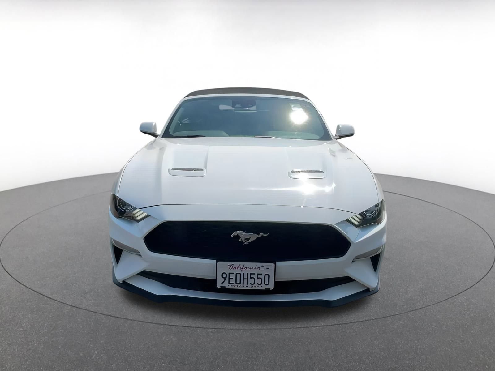 Used 2023 Ford Mustang Premium image 4