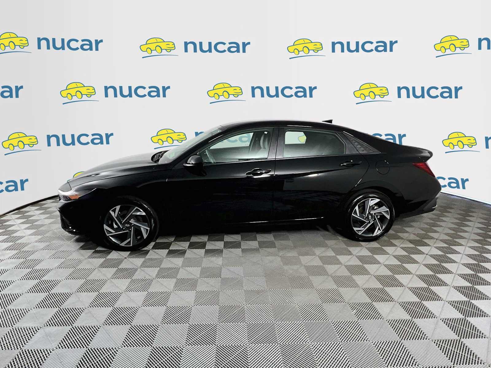 Certified 2025 Hyundai Elantra Sport FWD image 4