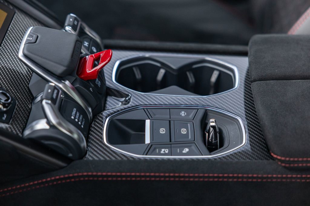 Used 2023 Lamborghini Urus Performante image 33