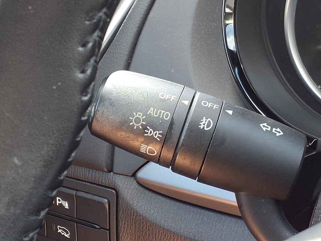 Used 2022 MAZDA CX-9 Touring w/ Touring Premium Package AWD/4WD image 17