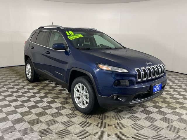 Used 2018 Jeep Cherokee Latitude Plus w/ Cold Weather Group image 25